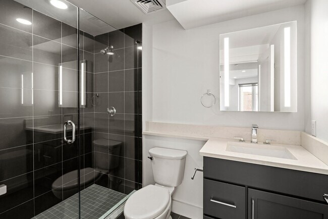 Building Photo - 26 Hichborn St