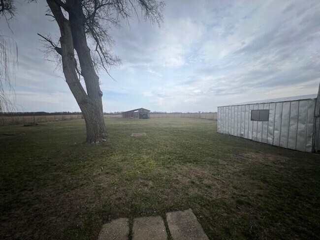 Building Photo - Pending application....10863 Meridian Rd, ...