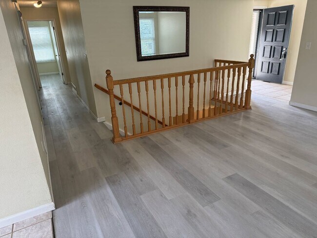 Photo - Long Realty & Property Management - 5 Bedr... House