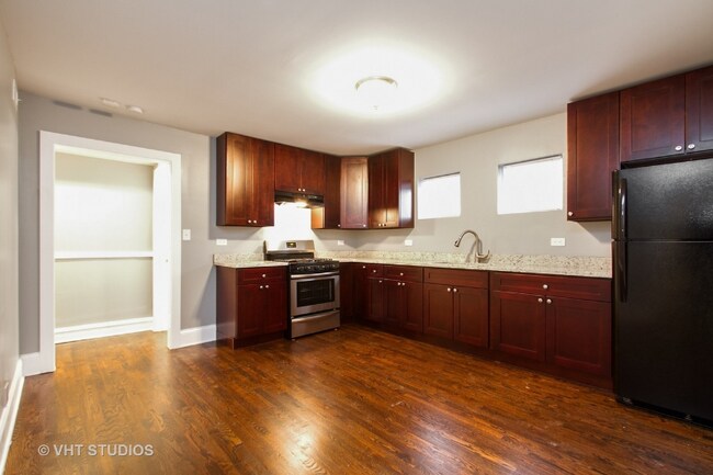 Foto del edificio - 11401 S Prairie Ave