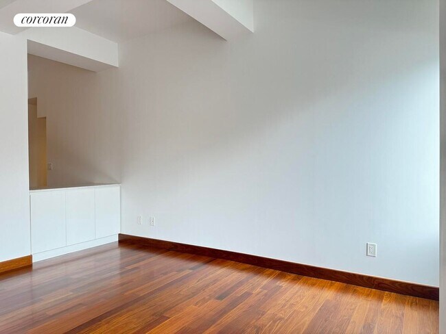 Foto del edificio - 305 E 63rd St