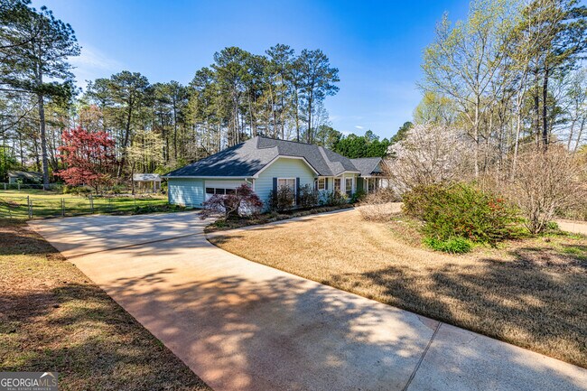 Building Photo - 45 Firethorne Dr
