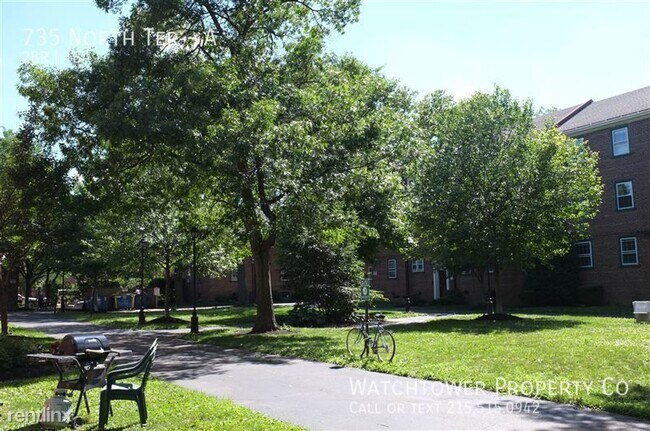 Building Photo - Liberties West Condominiums (735 North Ter)