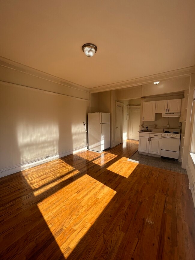 Building Photo - Raymond Investments LLC.