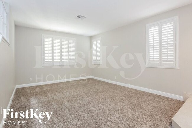 Foto del edificio - 7937 Aviano Pines Ave