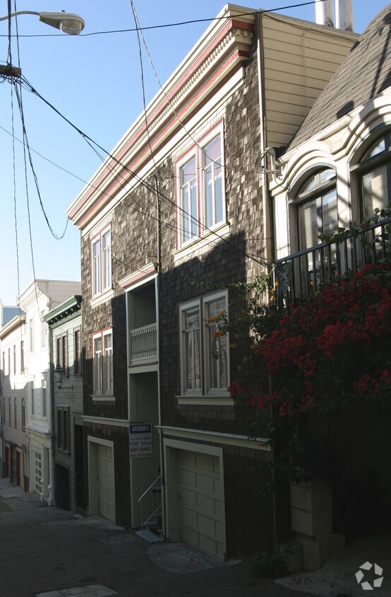Primary Photo - 18-26 Allen St