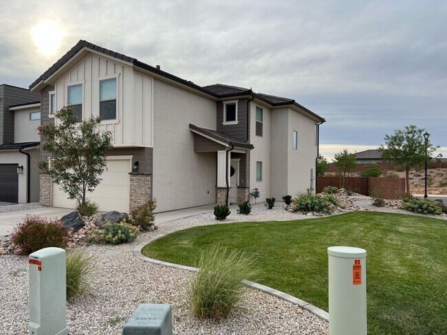 Foto del edificio - Beautiful Desert Hollow