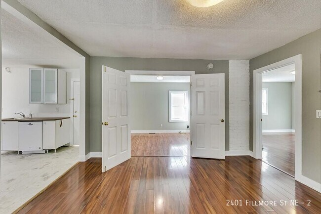 Foto del edificio - 2401 Fillmore St NE
