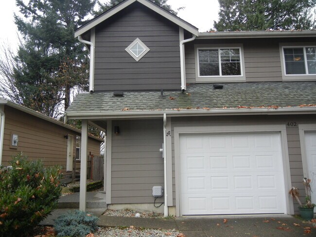 Building Photo - 402 N 3rd Ave SW
