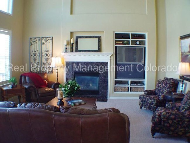 Building Photo - Immaculate Home in Heritage Hills!