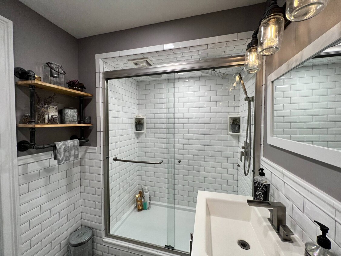 Foto principal - 221 Beach 80th St
