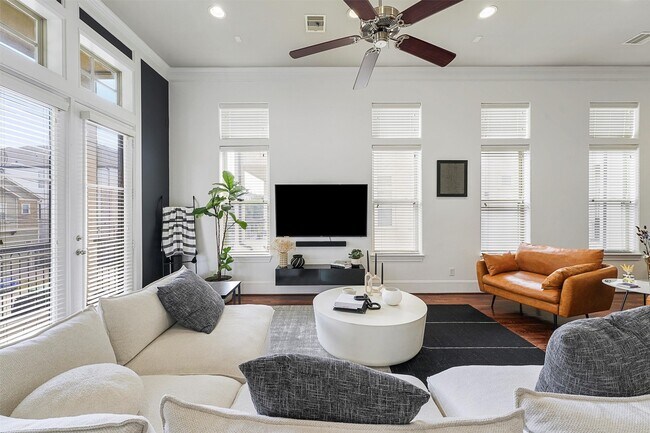 Foto del edificio - 5612 Kiam St