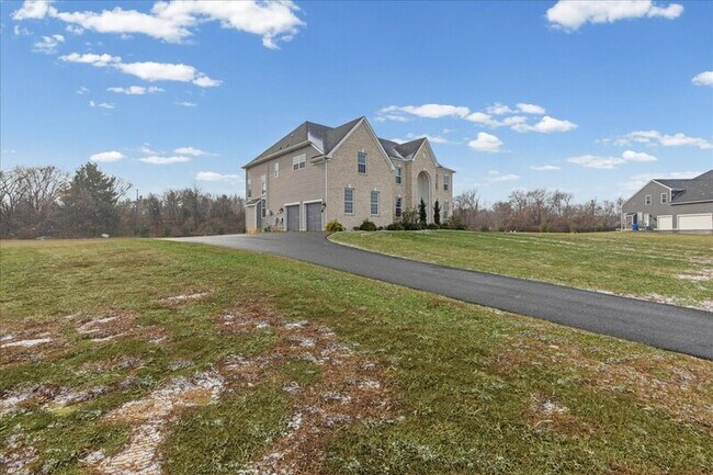 Foto del edificio - 8 Katie Dr