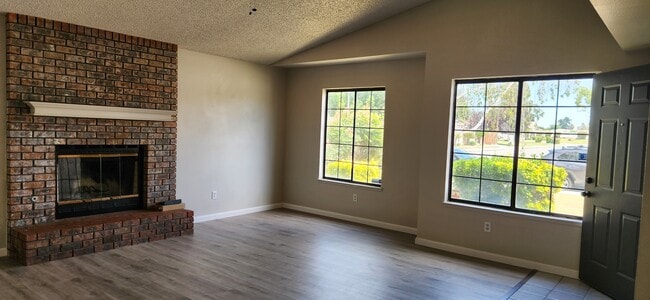 Building Photo - 4305 Mattnick Dr