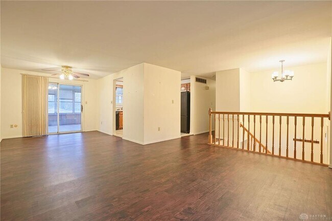 Foto del edificio - 4061 Forest Ridge Blvd