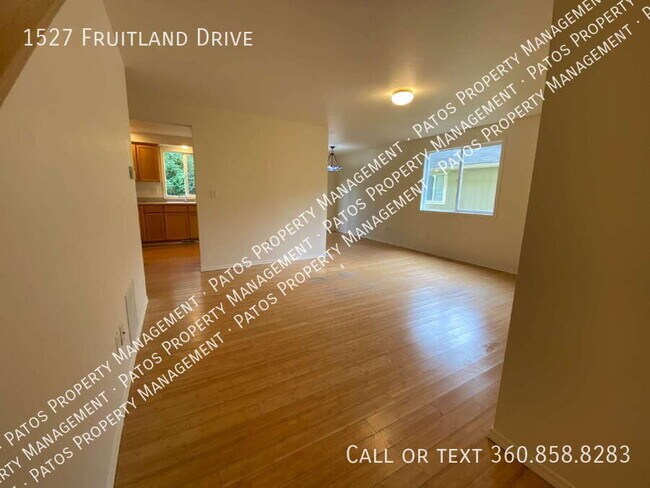 Foto del edificio - 1527 Fruitland Dr