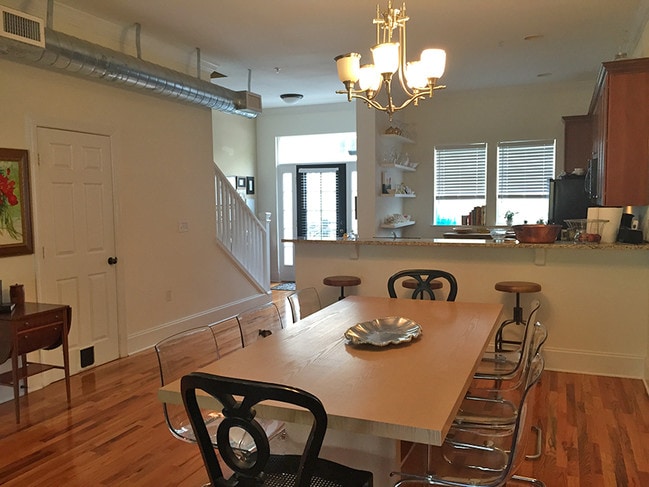 Building Photo - 415 St Francis St