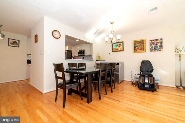 Building Photo - 13878 Coleman Ct