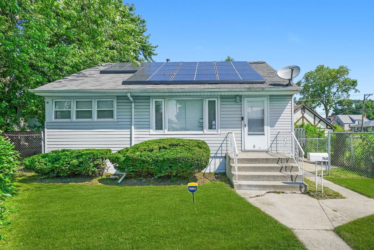 Foto principal - 760 Sibley Blvd