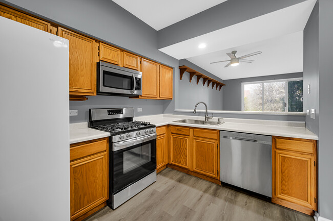 Foto del edificio - 4430 Quill Ln