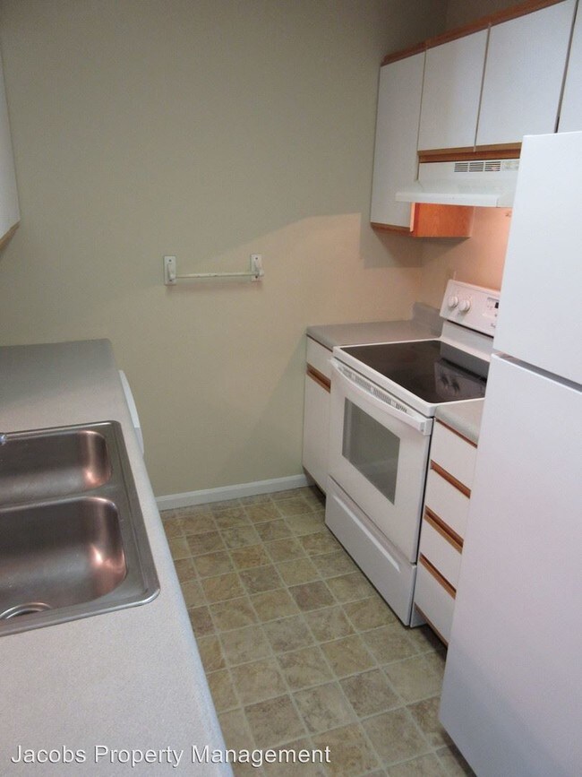 Foto del edificio - 2425 Calder Ct