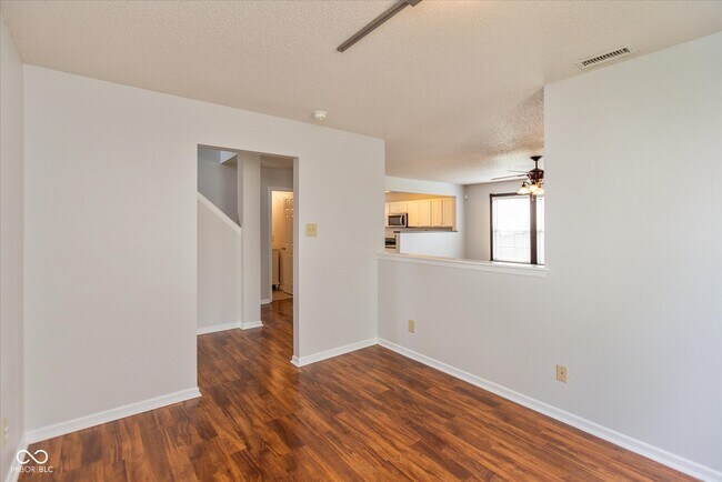 Building Photo - 2372 Cedarmill Dr