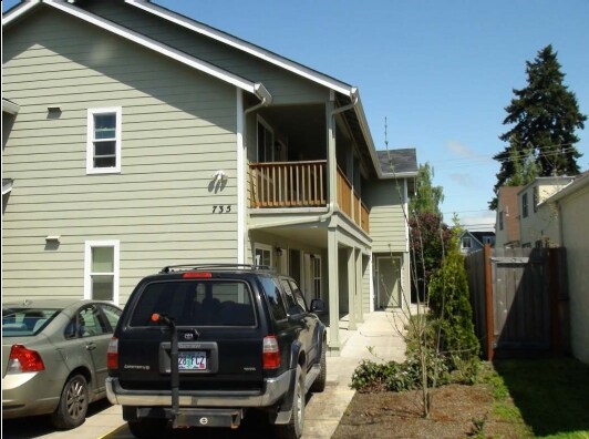 Primary Photo - 734-736 E 19th Ave