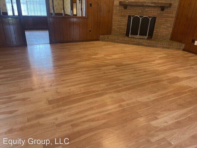 Foto del edificio - 3 br, 2 bath House - 4253  Will-O-Wood Blvd