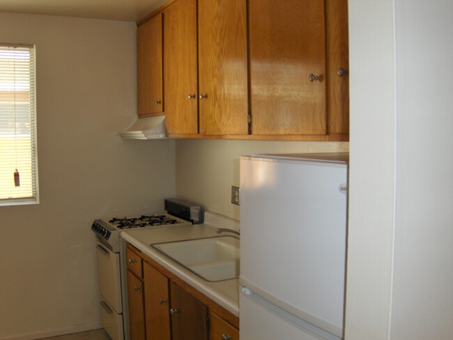 Building Photo - 21113 Amie Ave