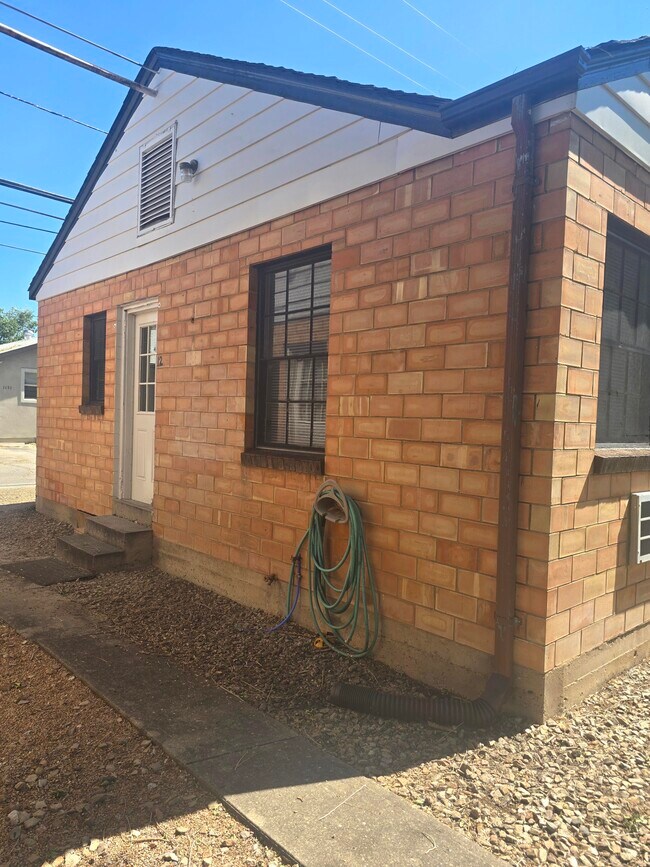 Foto del edificio - 923 N 12th St