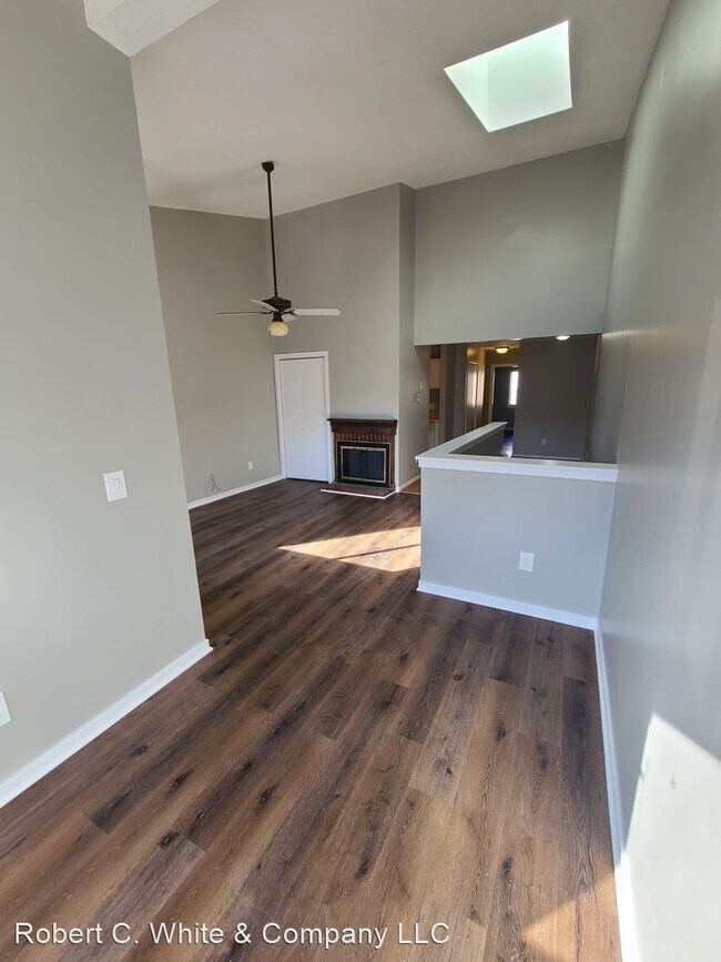 Building Photo - 1 br, 1 bath House - 279 Redstone Hill Roa...
