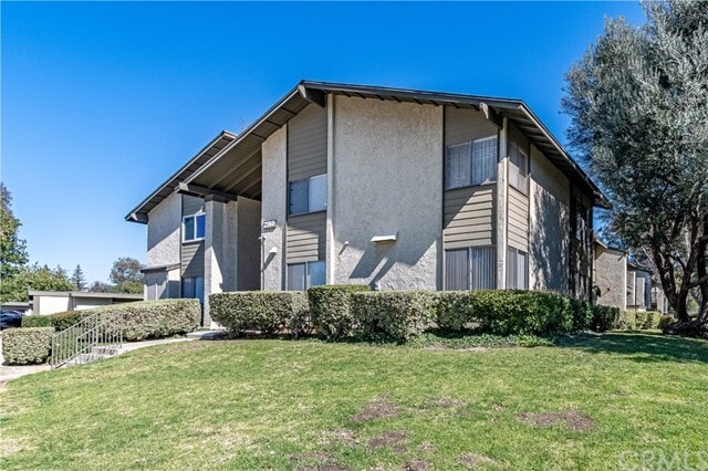 Building Photo - 2360 S Diamond Bar Blvd
