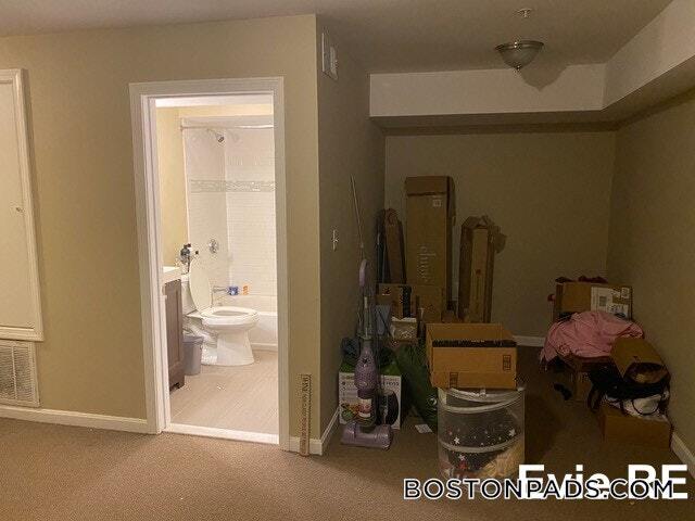 Building Photo - 51 Chelsea St