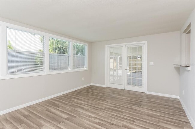 Building Photo - 6232 Murdock Ave