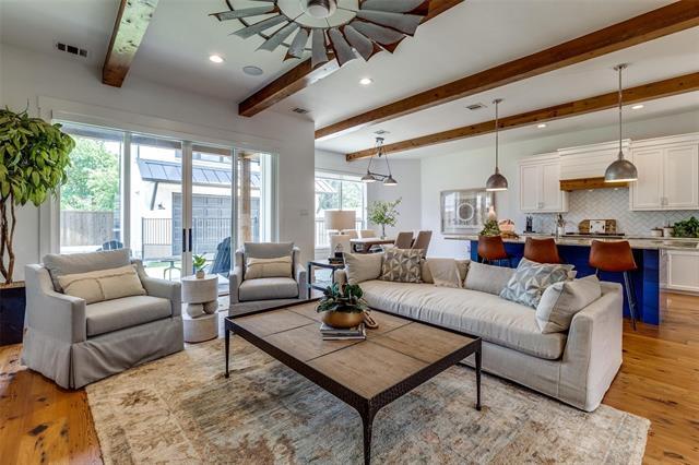 Foto del edificio - 4052 Park Ln