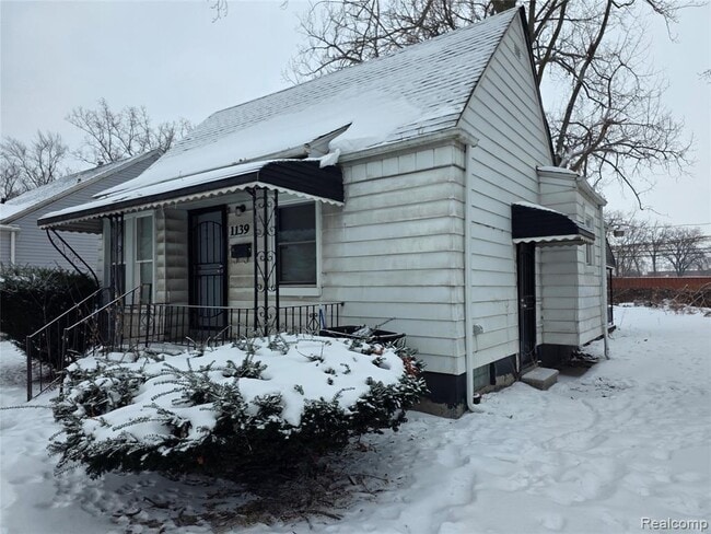 Building Photo - 1139 Bassett St