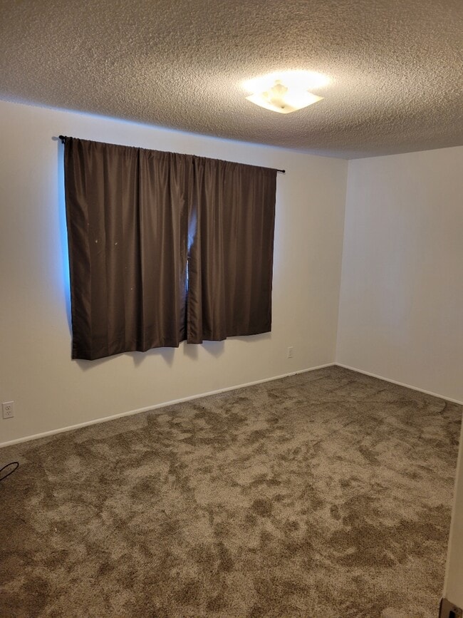 Building Photo - 3046 Hyacinth St