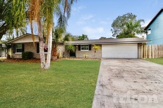 Building Photo - 5811 Oxford Dr