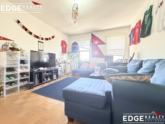 Photo - 160 Strathmore Rd Apartment