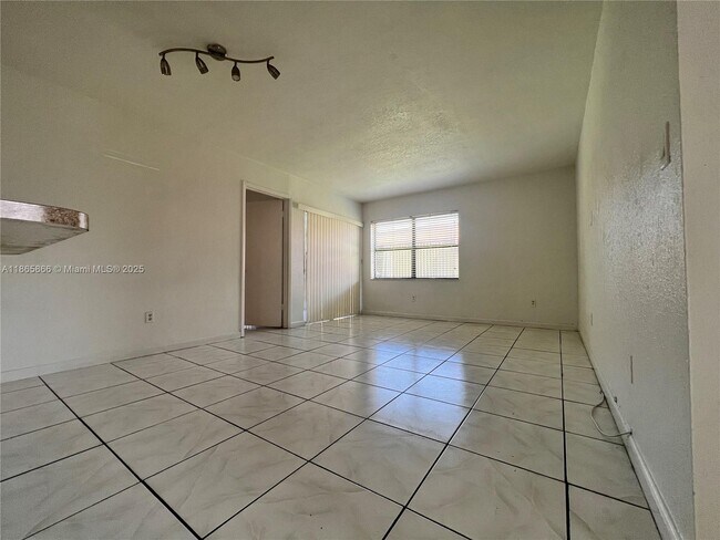 Building Photo - 6515 W 27th Ct