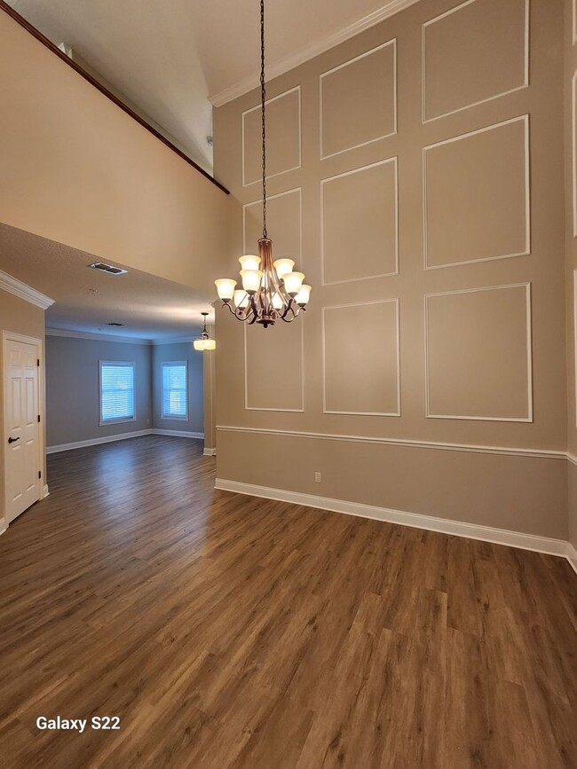 Building Photo - BEAUTIFUL TOWNHOUSE AT TOSCANA!