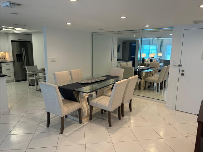 Foto del edificio - 5100 N Ocean Blvd