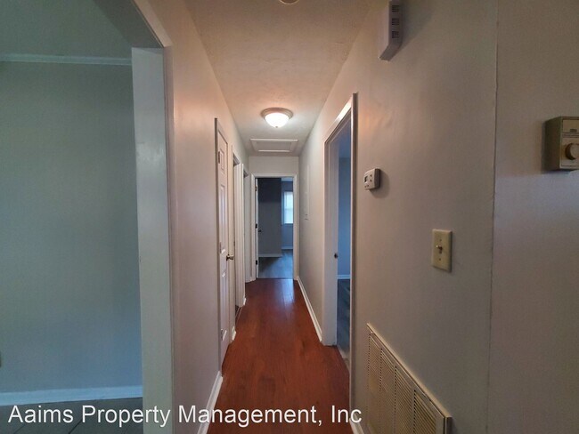 Foto del edificio - 3 br, 1 bath House - 3217 Marigold Drive