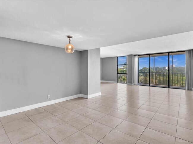 Building Photo - 1 bedroom in Aventura FL 33180