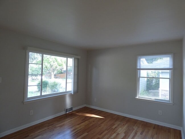 Photo - 1 Bedroom Duplex near Sunset Golf Course House