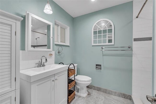 Foto del edificio - 4541 NE 6th Terrace