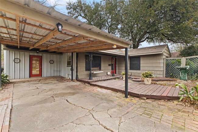 Building Photo - 4034 Woodcraft St