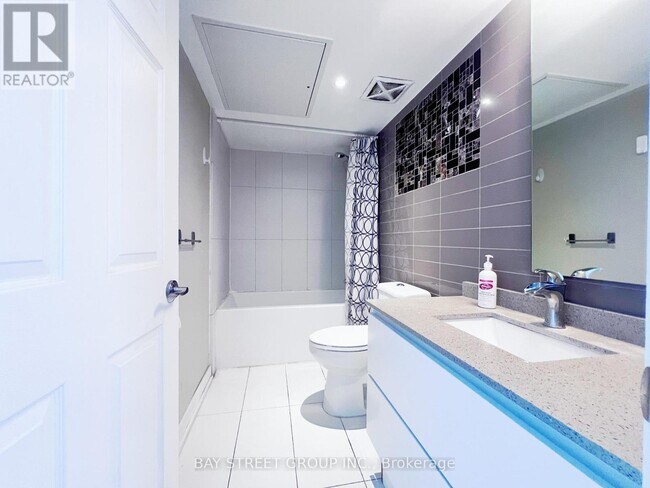 Building Photo - 85 Queens Wharf Rd