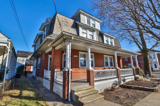 Foto del edificio - 1104 Elm St