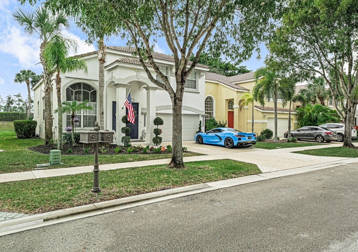 Spacious 4-Bedroom with 3 Full Baths in Royal Palm Beach! - Spacious 4-Bedroom with 3 Full Baths in Royal Palm Beach!